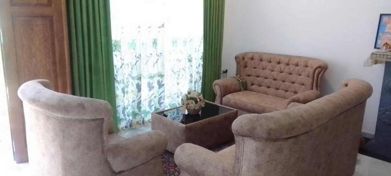 Alexandra Home For Foreign Tourists Only Gampola Buitenkant foto