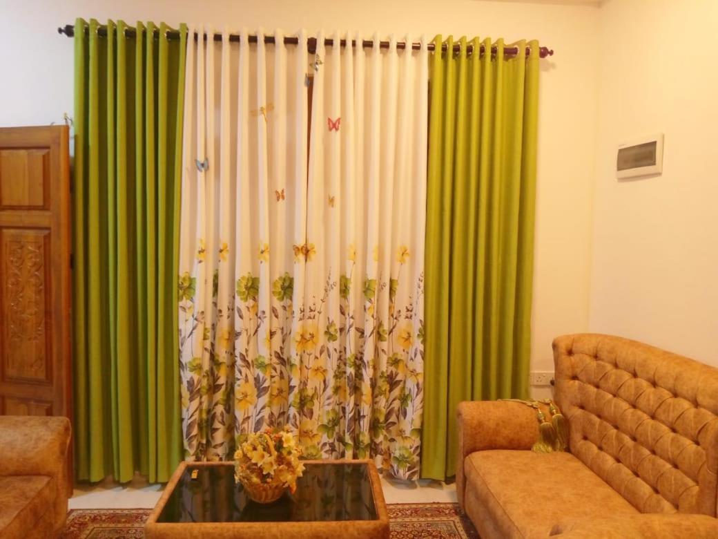 Alexandra Home For Foreign Tourists Only Gampola Buitenkant foto
